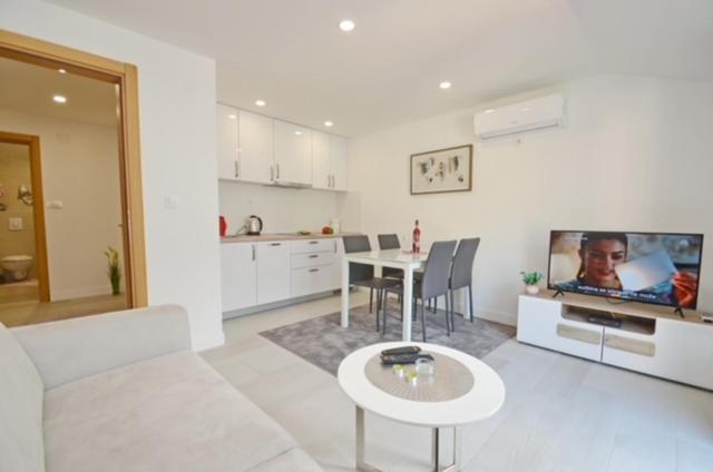 Nikola Lux Apartments Muo ภายนอก รูปภาพ