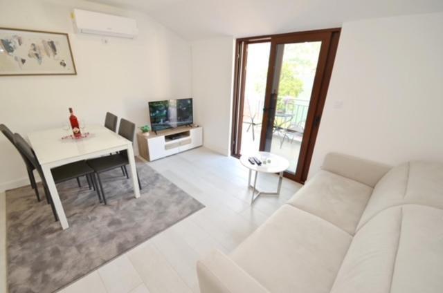 Nikola Lux Apartments Muo ภายนอก รูปภาพ